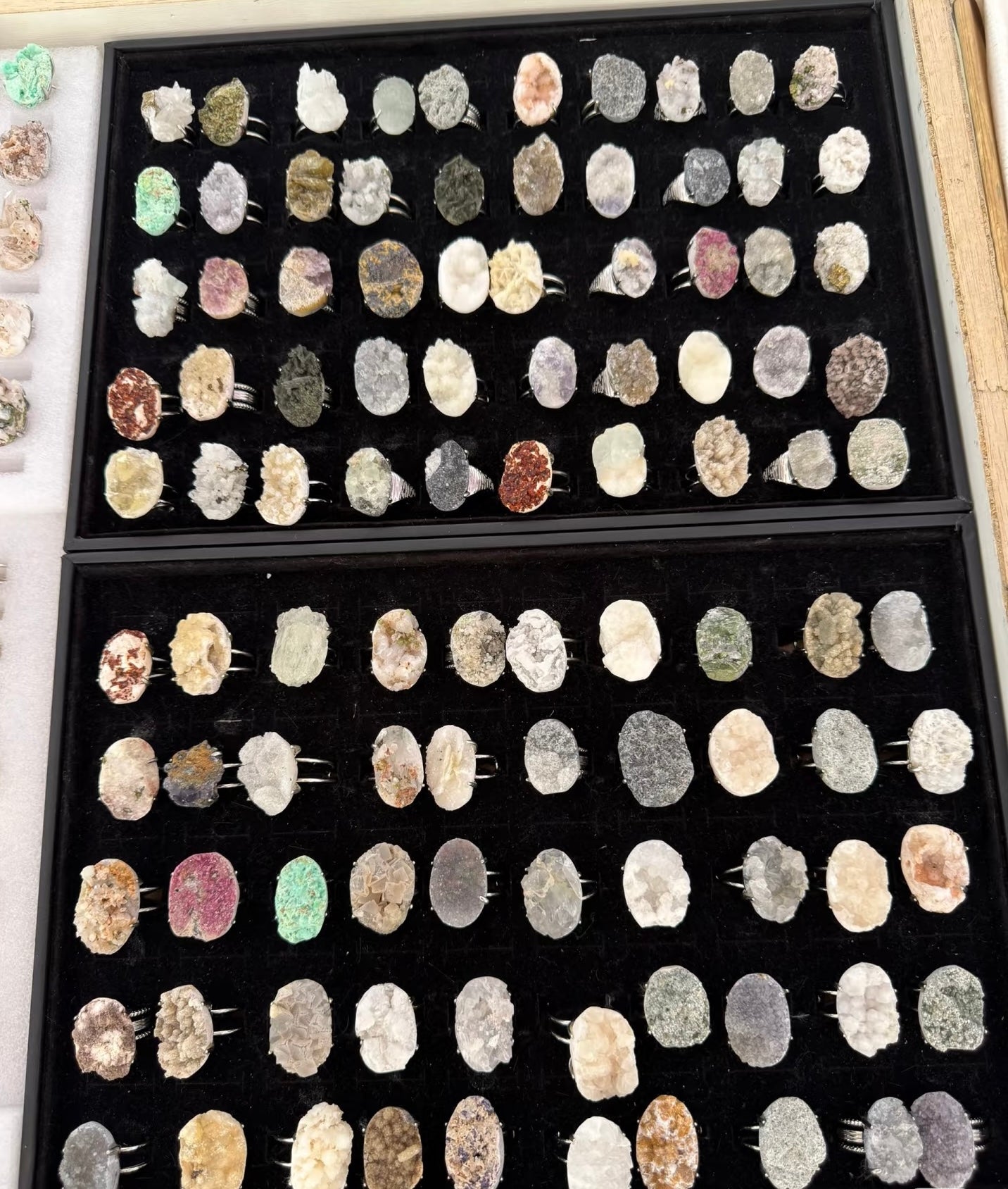 Live stream order natural crystal products over 50USD for free shipping